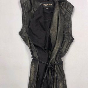 Cute Vest, leather Appearance